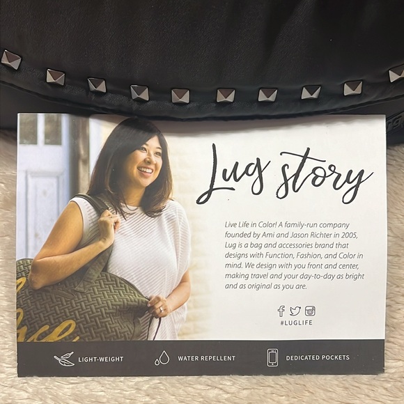 LUG Pacer Crossbody - Picture 14 of 15